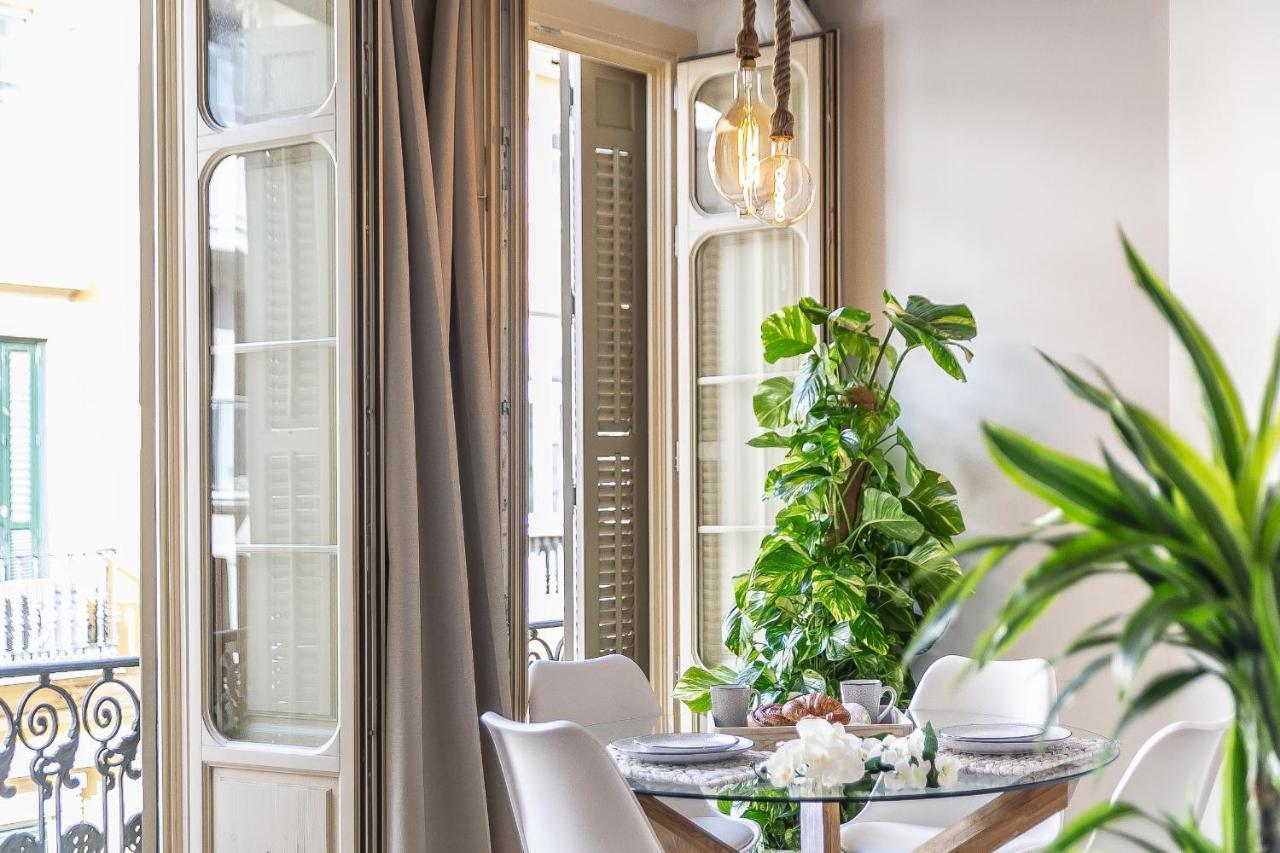 Deluxe Larios Malaga Center Apartment Екстер'єр фото