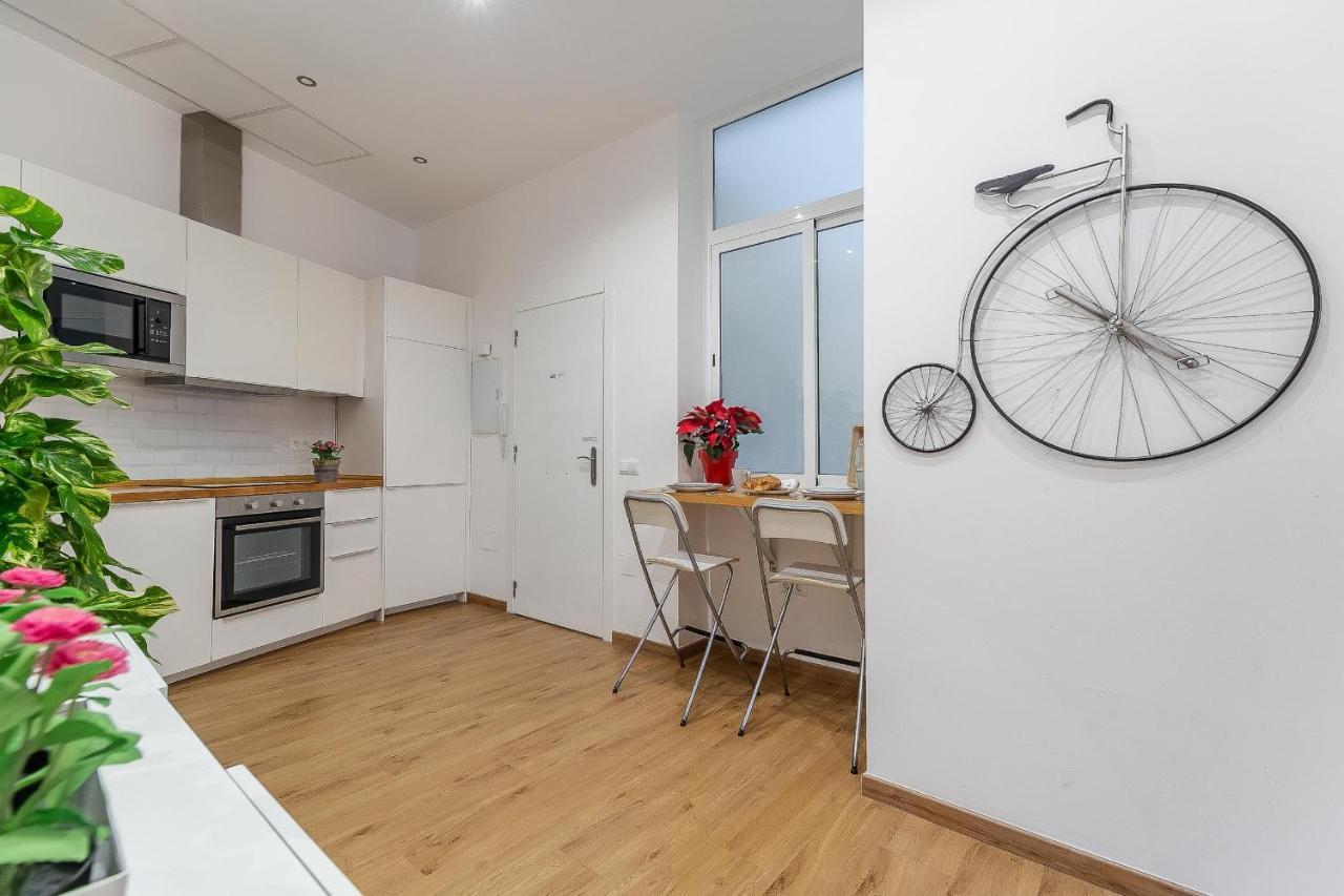 Deluxe Larios Malaga Center Apartment Екстер'єр фото